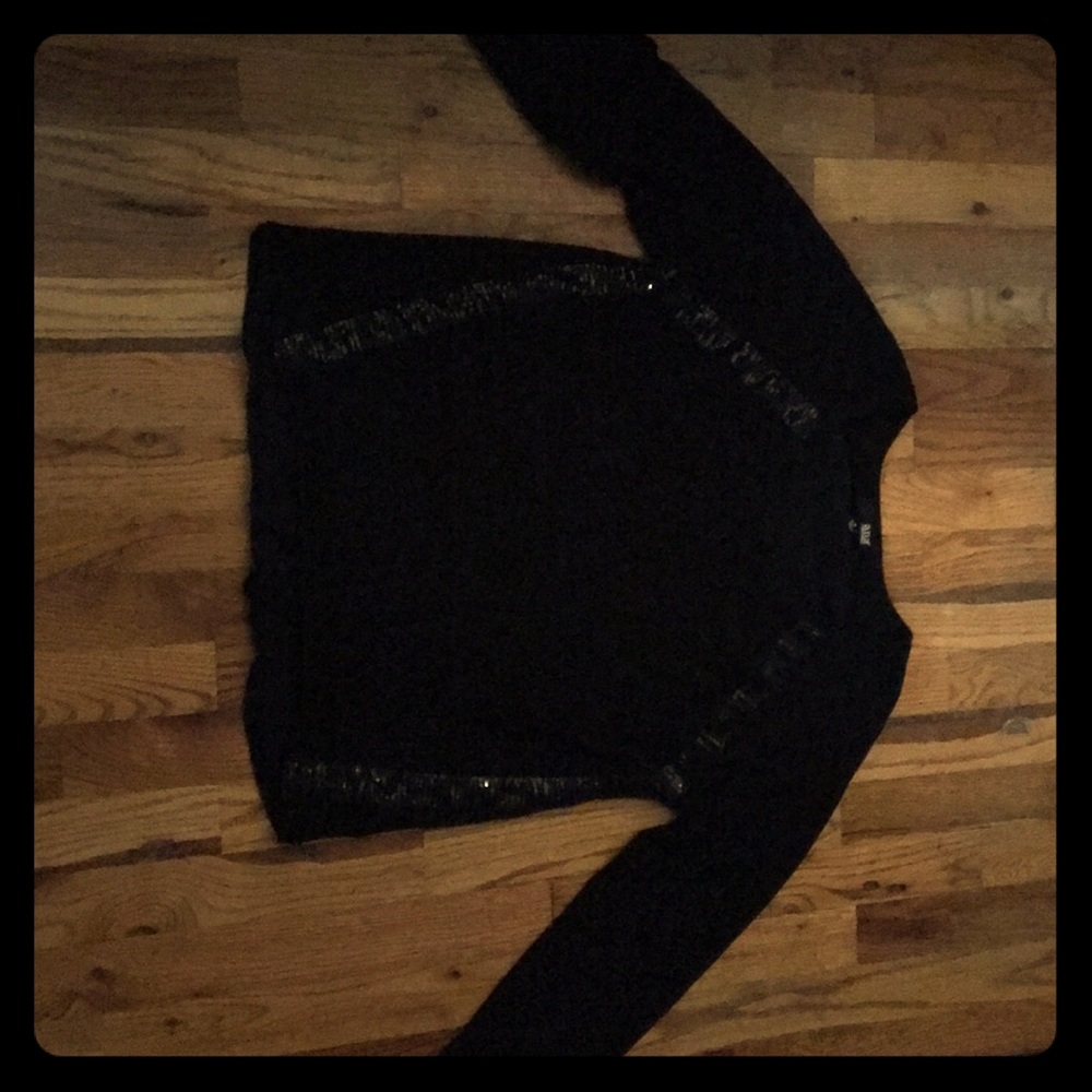 Medium black sweater with black sequins down sides